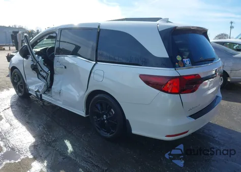 2023 Honda Odyssey Sport z USA, uszkodzony, nr VIN 5FNRL6H74PB029225